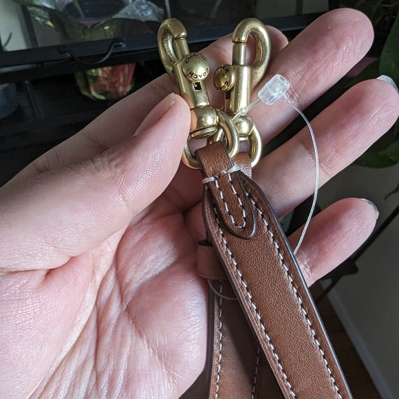 SOLD - CGR : Coach Papaya Rogue 18 - Picture 10 of 11